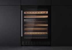 Охладител за вино Sommelier RVU 20046